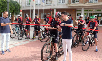 Cabanillas da el pistoletazo de salida a una vuelta ciclista hasta Montlpellier para contribuir en la investigación contra la enfermedad de Charcot Marie Tooth