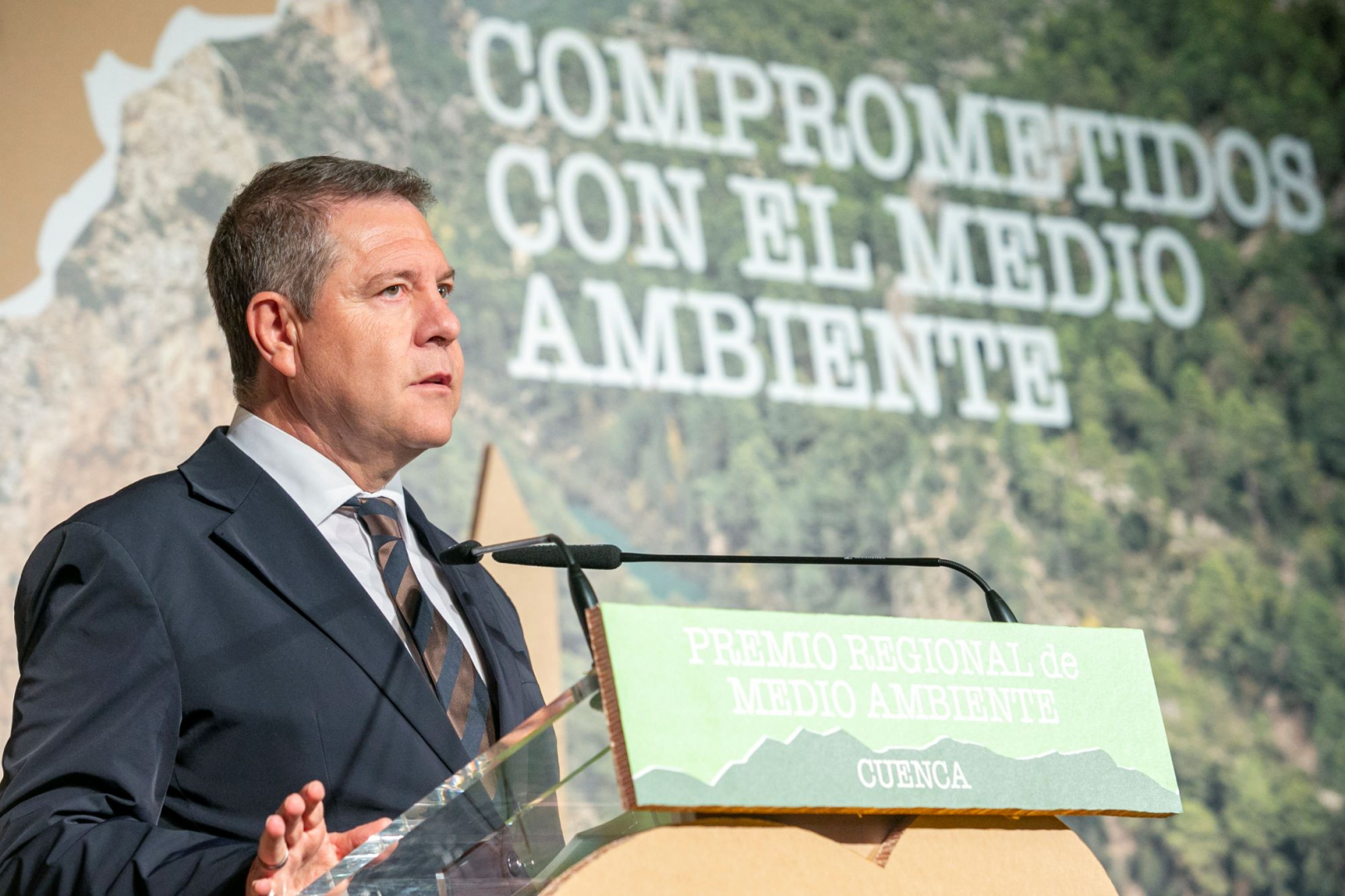 El presidente regional, en el acto de entreda de los Premios del Medio Ambiente celebrado ayer en Cuenca//Imagen: JCCM.