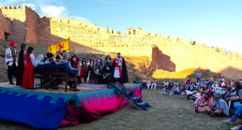 El Cid cabalga de nuevo en la Feria Medieval de la Convivencia de Molina de Aragón