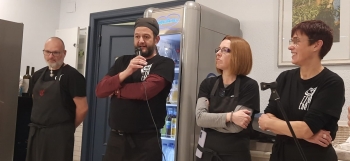 El restaurante "El Corrinche" de Alcoroches puso el contrapunto de la cocina tradicional en la clausura de las I Jornadas Gastronómicas del Señorío de Molina en Guadalajara