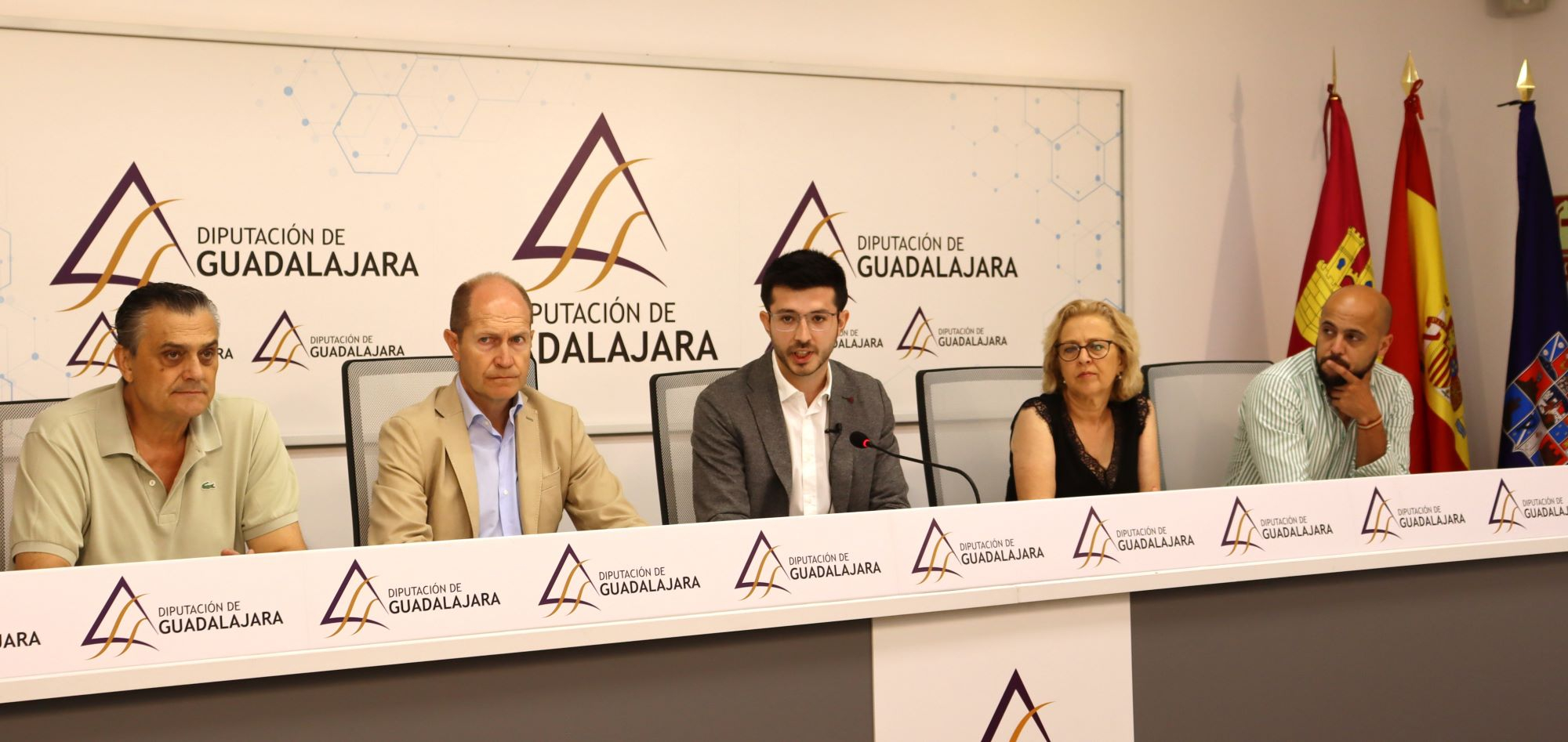 Diputados provinciales del PP, durante el balance realizado esta mañana//Imagen: Grupo PP Diputación Guadalajara. 