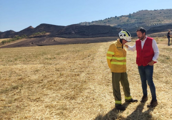 ACTUALIZACIÓN: Estabilizado el incendio del entorno de la Peña Hueva con un balance de unas 60 hectáreas quemadas de superficie agrícola y forestal