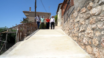 El presidente de la Diputación pasa revista a los proyectos abordados con fondos provinciales en Villaseca de Henares y Argecilla