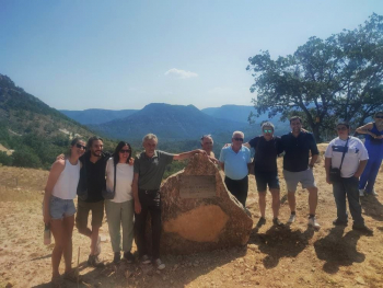 El Mirador Quirico Rubio Sanz rinde homenaje a los trabajadores que han recuperado el paisaje afectado por la minería del caolín en Peñalén