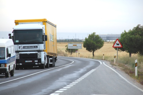 Un fallecido en un choque frontal entre dos vehículos en la CM-101