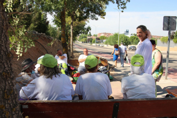Los trabajadores del Plan de Empleo 'adecentan' varias zonas de la ciudad