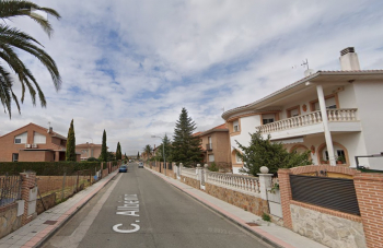 Herido un trabajador de 32 años al precipitarse desde el tejado de una vivienda unifamiliar en Azuqueca de Henares