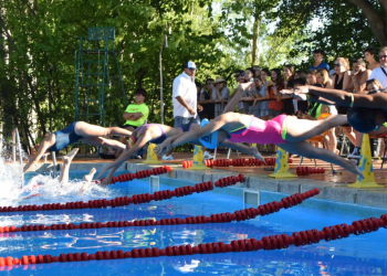 El Campeonato Interpueblos de Natación alcanza las 2.540 personas participantes en su XXXV edición