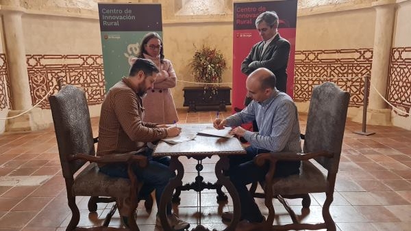 Firmado el contrato de restauración estructural de la plaza de toros La Muralla por más de 250.000 euros 