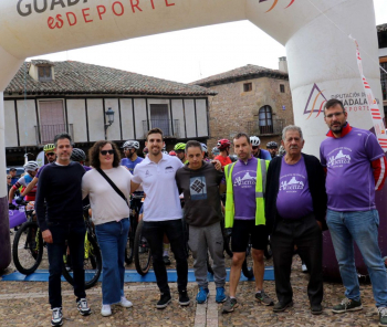 Alejandro Fernández se impone con autoridad en Atienza, y Beatriz Martínez hace lo propio con carrera y circuito