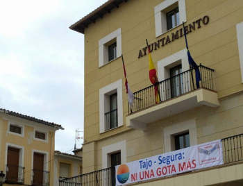 El Pleno de Sacedón da luz verde a la adjudicación del camping y las obras de mejora del entorno del Centro Joven y la Plaza de Toros