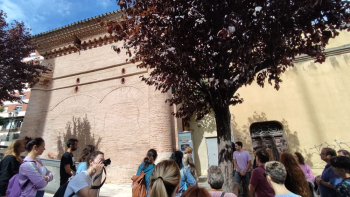 Esteban afirma que el cierre de la Capilla Luis de Lucena se debe al mal estado de la antigua gasolinera Diges