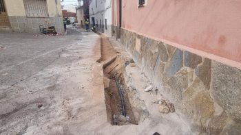 La Junta amplía los plazos para que los municipios puedan terminar las obras destinadas a evitar pérdidas de agua en sus redes de suministro 